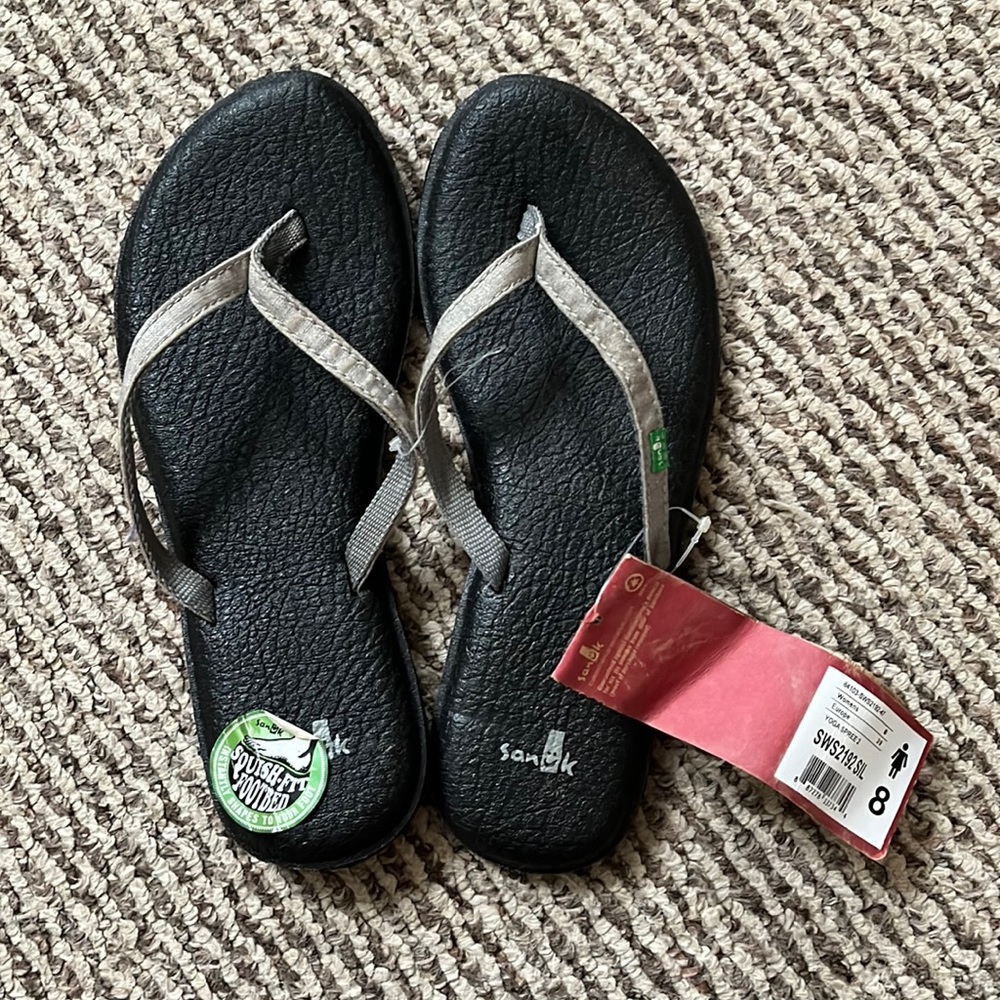 Sanuk Flip Flops